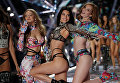 Показ Victoria’s Secret в Нью-Йорке Показ Victoria’s Secret в Нью-Йорке