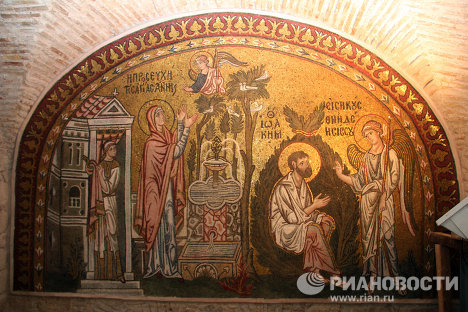 Восстановление византийского монастыря Дафни после землетрясения Восстановление византийского монастыря Дафни после землетрясения