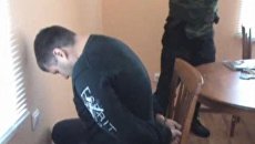 Кадры задержания наркоторговцев, которые ввезли в Россию около 200 кг кокаина Кадры задержания наркоторговцев, которые ввезли в Россию около 200 кг кокаина