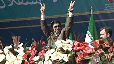 Иранцы празднуют 33-ю годовщину исламской революции Иранцы празднуют 33-ю годовщину исламской революции