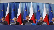 Комиссия по расследованию катастрофы самолета польского президента под Смоленском в Варшаве Комиссия по расследованию катастрофы самолета польского президента под Смоленском в Варшаве