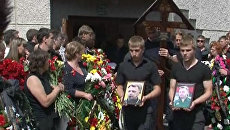 Погибшего в авиакатастрофе арбитра Петтая похоронили в Петрозаводске Погибшего в авиакатастрофе арбитра Петтая похоронили в Петрозаводске