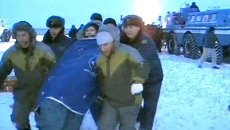 Космонавты в капсуле Союз приземлились в заснеженные казахские степи Космонавты в капсуле Союз приземлились в заснеженные казахские степи