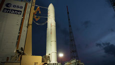 Ракета Ariane 5 на стартовой площадке. Архивное фото Ракета Ariane 5 на стартовой площадке. Архивное фото