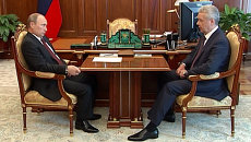 Путин принял отставку Собянина и пожелал ему успехов на выборах мэра Путин принял отставку Собянина и пожелал ему успехов на выборах мэра