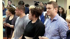 Приговор по делу Кировлеса: Навальный и Офицеров получили сроки в колонии Приговор по делу Кировлеса: Навальный и Офицеров получили сроки в колонии