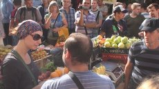 Акция по выявлению несанкционированной уличной торговли в Петербурге Акция по выявлению несанкционированной уличной торговли в Петербурге