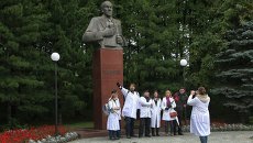 Флешмоб ученых в Академгородке в Новосибирске Флешмоб ученых в Академгородке в Новосибирске