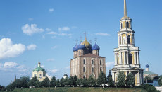 Рязань. Вид на Успенский собор и колокольню. Архивное фото Рязань. Вид на Успенский собор и колокольню. Архивное фото