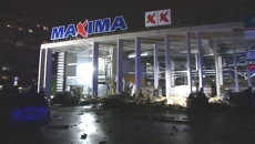 Кадры с места обрушения крыши супермаркета в Риге Кадры с места обрушения крыши супермаркета в Риге