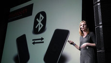 Екатерина Андреева, победитель Science Slam, прошедшего в Петербурге 8 декабря 2013 года Екатерина Андреева, победитель Science Slam, прошедшего в Петербурге 8 декабря 2013 года