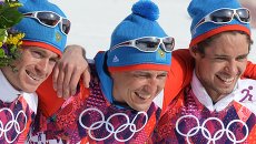 Максим Вылегжанин (Россия) - серебряная медаль, Александр Легков (Россия) - золотая медаль, Илья Черноусов (Россия) - бронзовая медаль Максим Вылегжанин (Россия) - серебряная медаль, Александр Легков (Россия) - золотая медаль, Илья Черноусов (Россия) - бронзовая медаль