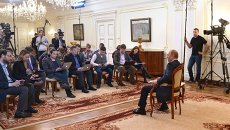 Владимир Путин встретился с журналистами в резиденции Ново-Огарево Владимир Путин встретился с журналистами в резиденции Ново-Огарево